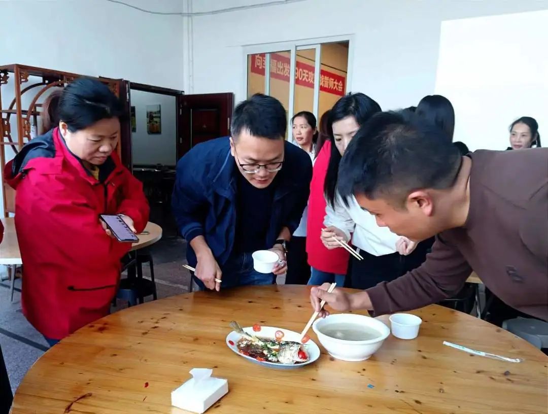 热烈庆祝!福鱼荟入驻乌状元,第一波大黄鱼售空 热烈庆祝!福鱼荟入驻乌状元,第一波大黄鱼售空
